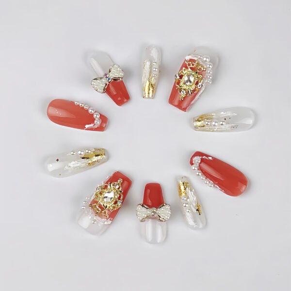 Luxury Press On Nails – Glamorous, Sparkly & Elegant Styles